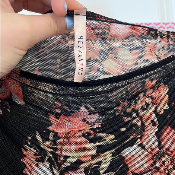 Floral Mesh Long Sleeve Blouse - Picture 3 of 4